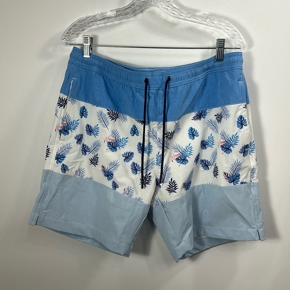 Mizzen + Main hydrashift swim shorts blue and white flamingo size medium - Picture 1 of 8